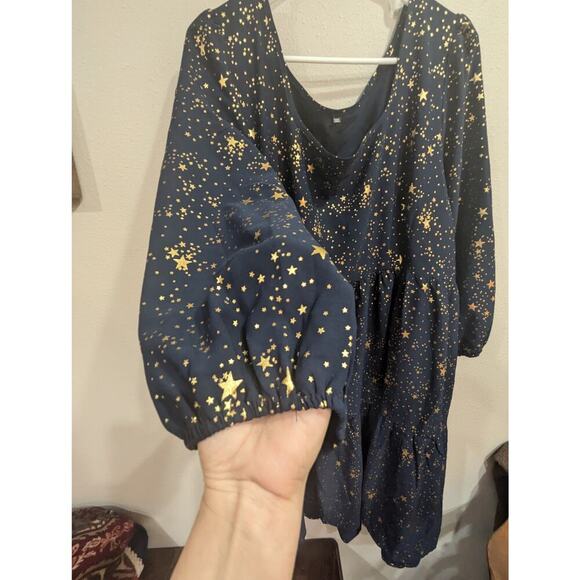 Gorgeous long sleeve navy cupcake style tiered dress w/gold foil star print 3X - Picture 5 of 10